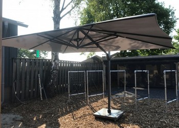 Parasols 4SO showtuin VDE