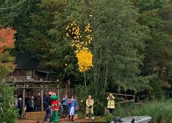 PE geknoopte netten stichting de Opkikker