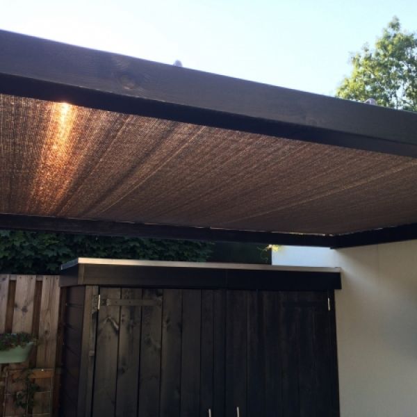 Schaduwdoek dak pergola middels draaiknop