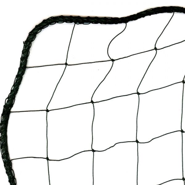 polyethyleen geknoopt net, maas 7x7 cm., draaddikte 1,3 mm.
