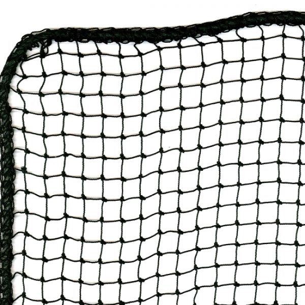 polyethyleen geknoopt net, maas 1,8x1,8cm., draaddikte 1,3 mm.