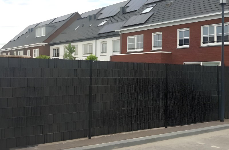 Privacy door vlechtmatten
